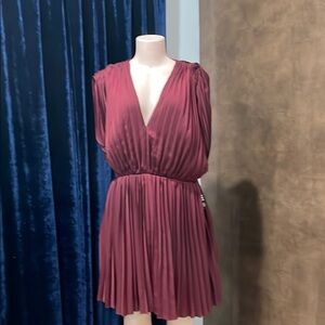 Elegant Mauve Pleated Dress